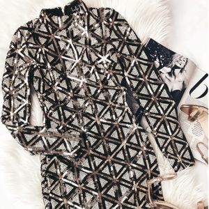 NYE 🎆 Waking Up in Vegas Rose Gold Sequin Dress ✨